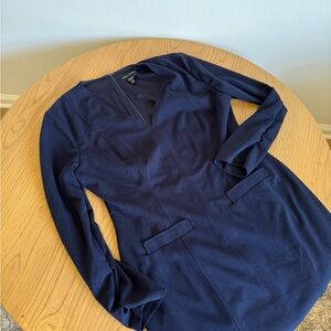 DONNA MORGAN
V Neck Mini Sheath Dress